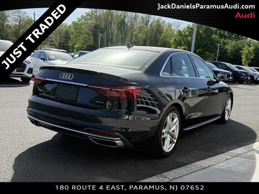 2022 Audi A4 45 S line Premium