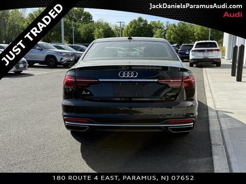 2022 Audi A4 45 S line Premium
