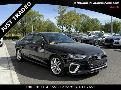 2022 Audi A4 45 S line Premium