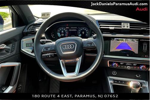 2024 Audi Q3 Premium 45 TFSI S line quattro Tiptronic
