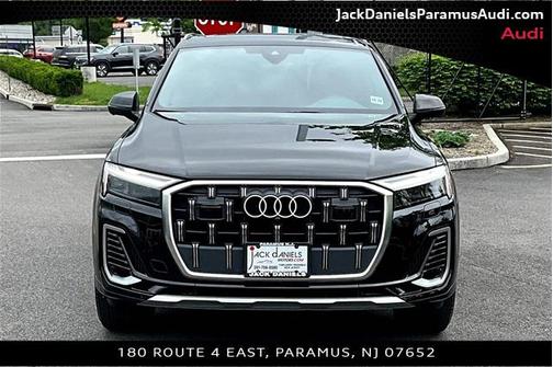 2025 Audi Q7 55 Premium