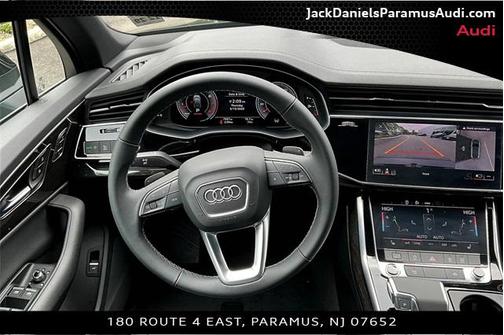 2025 Audi Q7 55 Premium