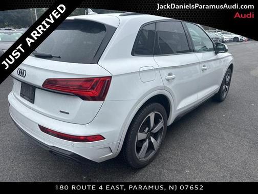 2022 Audi Q5 45 S line Premium Plus