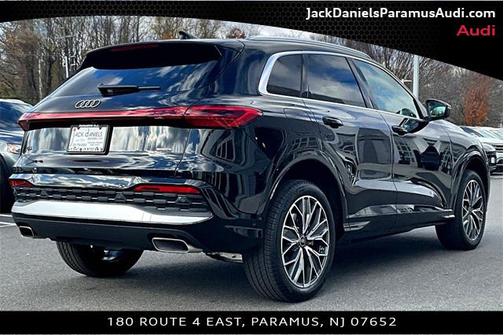 2025 Audi Q5 Premium Plus TFSI quattro S tronic