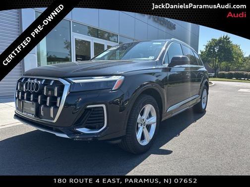 2025 Audi Q7 45 Premium
