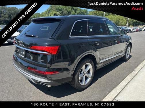 2025 Audi Q7 45 Premium