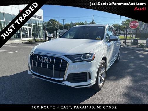 2022 Audi Q7 45 Premium