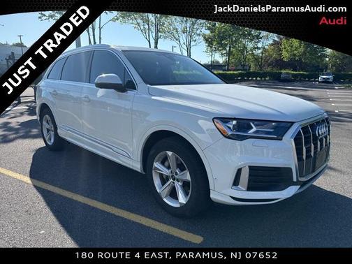 2022 Audi Q7 45 Premium