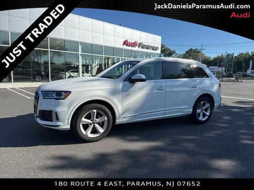 2022 Audi Q7 45 Premium