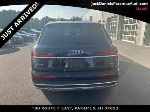 2023 Audi Q7 55 Premium Plus