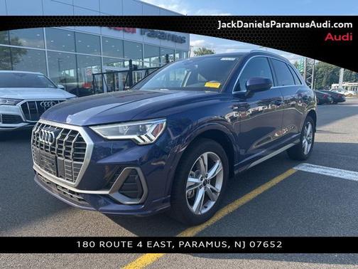 2024 Audi Q3 Premium 45 TFSI S line quattro Tiptronic