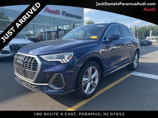 2024 Audi Q3 Premium 45 TFSI S line quattro Tiptronic