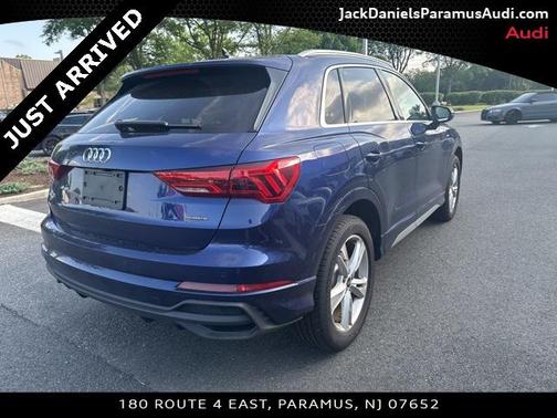 2024 Audi Q3 Premium 45 TFSI S line quattro Tiptronic