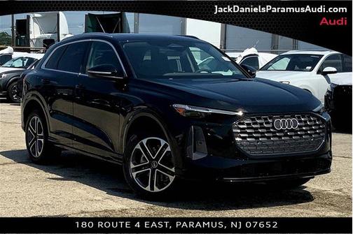 2025 Audi Q5 Premium Plus