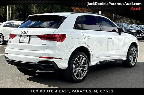 2022 Audi Q3 Premium Plus 45 TFSI S line quattro Tiptronic