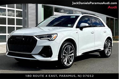 2022 Audi Q3 Premium Plus 45 TFSI S line quattro Tiptronic