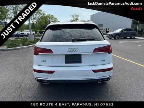 2022 Audi Q5 45 S line Premium