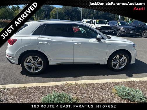 2022 Audi Q3 45 S line Premium Plus