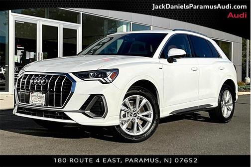 2025 Audi Q3 Premium 45 TFSI S line quattro Tiptronic