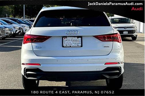 2025 Audi Q3 Premium 45 TFSI S line quattro Tiptronic