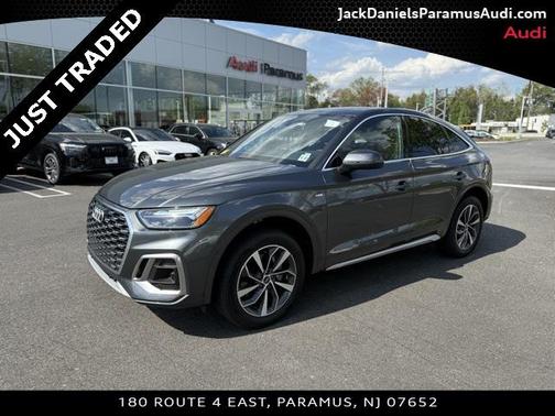 2022 Audi Q5 45 S line Premium Plus
