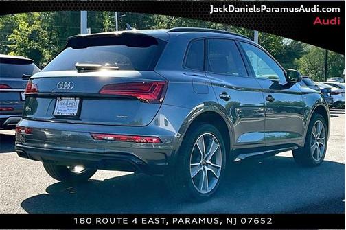 2025 Audi Q5 45 S line Premium