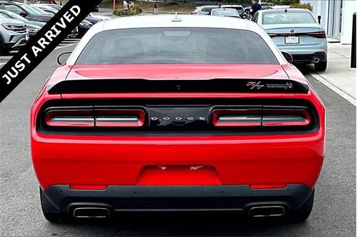 2016 Dodge Challenger R/T Scat Pack