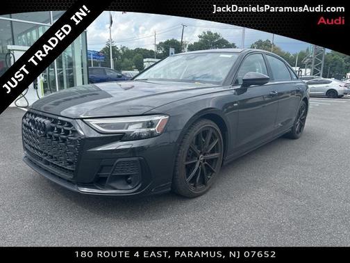 2022 Audi A8 L 55 TFSI quattro Tiptronic