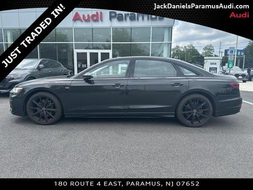 2022 Audi A8 L 55 TFSI quattro Tiptronic