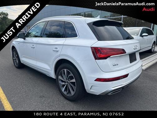 2022 Audi Q5 45 S line Premium
