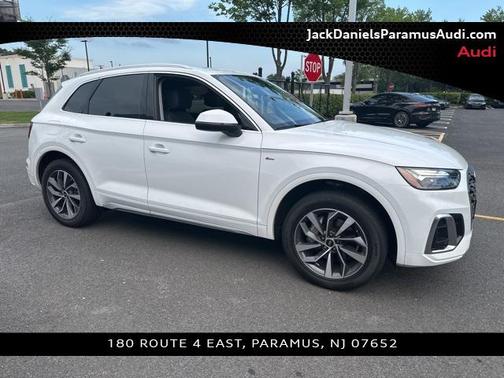 2022 Audi Q5 45 S line Premium