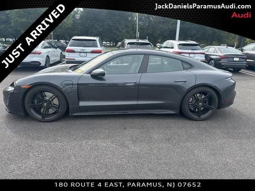 2020 Porsche Taycan Turbo