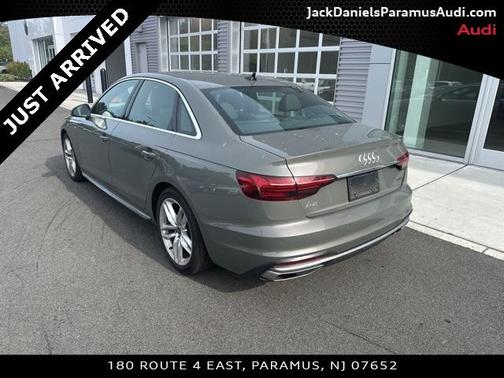2023 Audi A4 45 S line Premium Plus