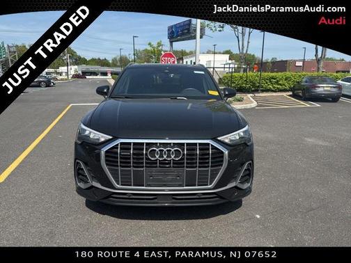 2022 Audi Q3 45 S line Premium