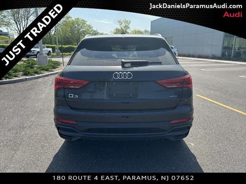 2022 Audi Q3 45 S line Premium
