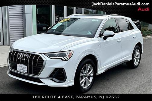 2025 Audi Q3 Premium 45 TFSI S line quattro Tiptronic