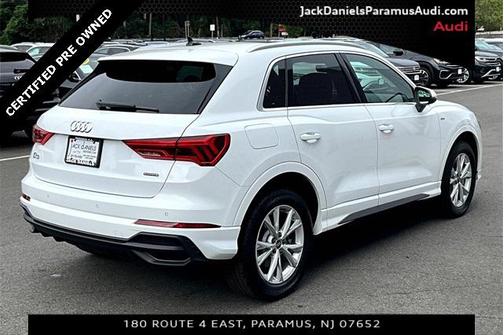2025 Audi Q3 Premium 45 TFSI S line quattro Tiptronic