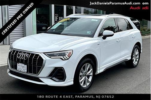 2025 Audi Q3 Premium 45 TFSI S line quattro Tiptronic