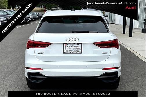 2025 Audi Q3 Premium 45 TFSI S line quattro Tiptronic