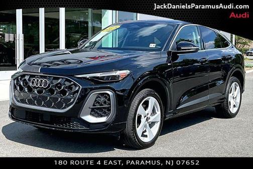 Mythos Black Metallic 2025 Audi Q5 Sportback 2.0T Premium