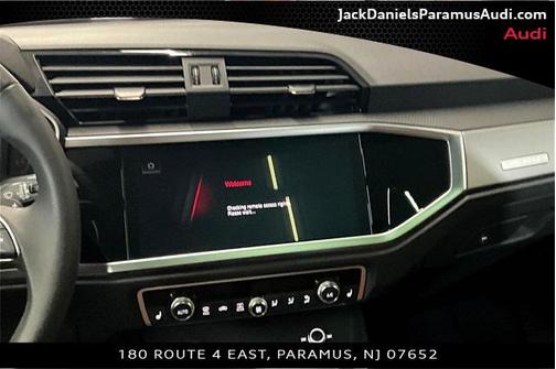 2025 Audi Q3 Premium 45 TFSI S line quattro Tiptronic