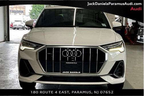 2025 Audi Q3 Premium 45 TFSI S line quattro Tiptronic