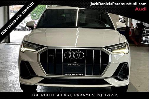 2025 Audi Q3 Premium 45 TFSI S line quattro Tiptronic