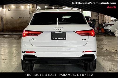 2025 Audi Q3 Premium 45 TFSI S line quattro Tiptronic
