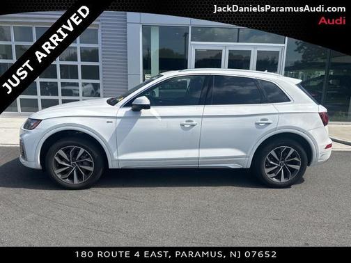 2023 Audi Q5 45 S line Premium Plus