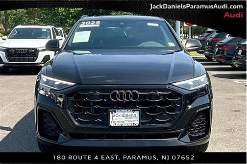 2025 Audi Q8 55 Premium Plus