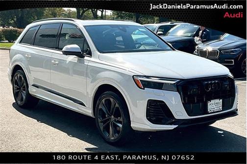 2025 Audi Q7 55 Premium Plus