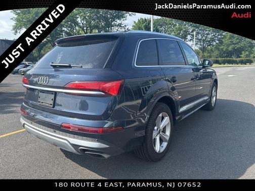 2025 Audi Q7 45 Premium