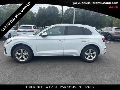 2024 Audi Q5 40 Premium