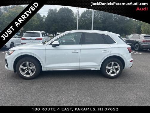 2024 Audi Q5 40 Premium